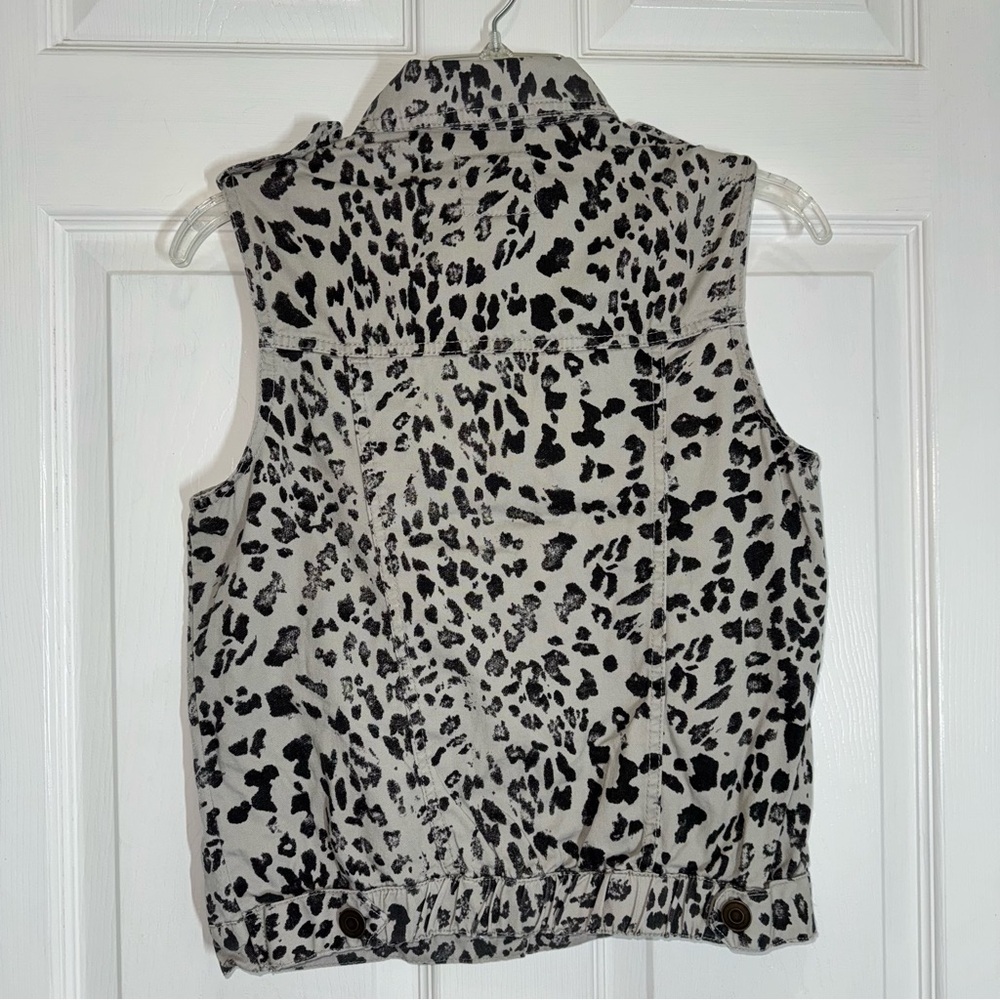 Dolled Up Gray and Black Leopard Print Patterned Vest with Rhinestones M - Picture 7 of 7